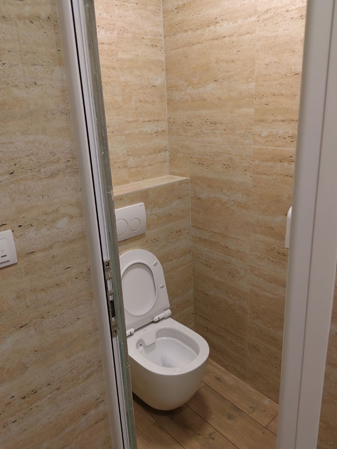 Ugradna instalaciona kutija u zidu